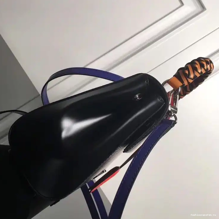 Fashionrep Bags LV 19B570371 0730